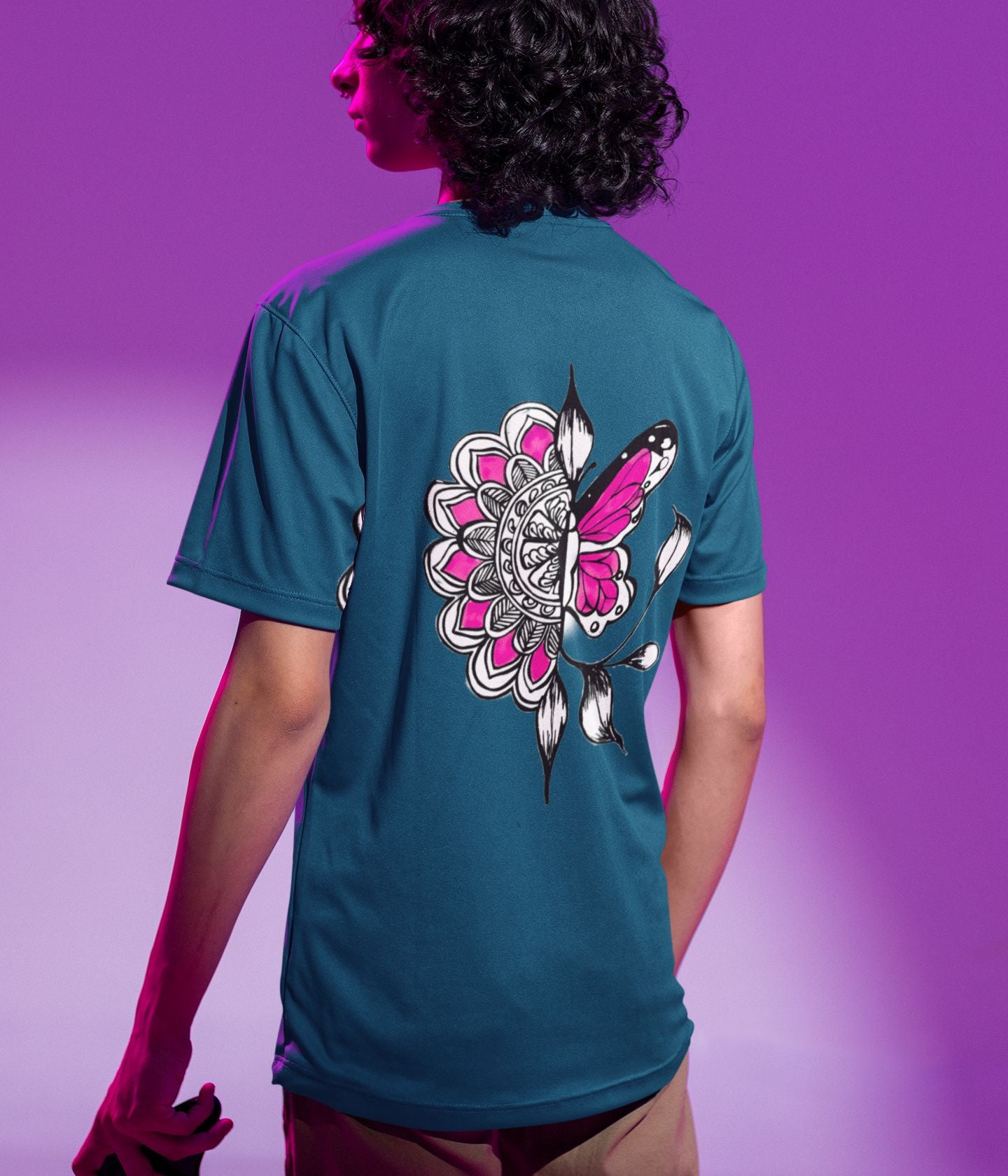 Butterfly Doodle - Unisex Classic T-Shirt - Dark