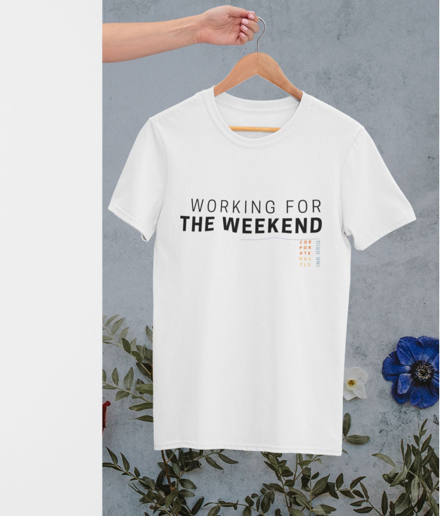 Working For The Weekend - Unisex Classic T-Shirt - White - aiink