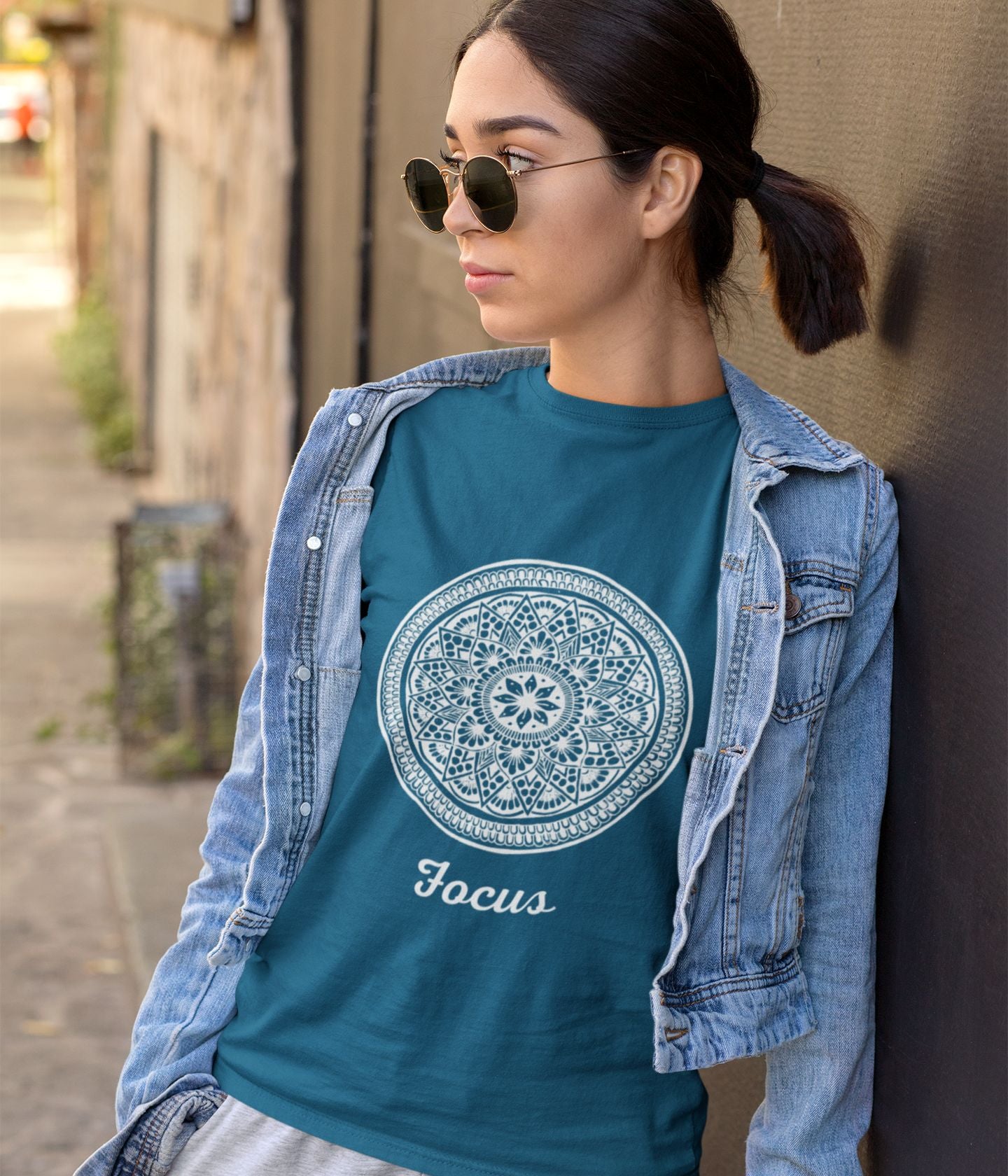 Focus - Unisex Classic T-Shirt - Dark - aiink