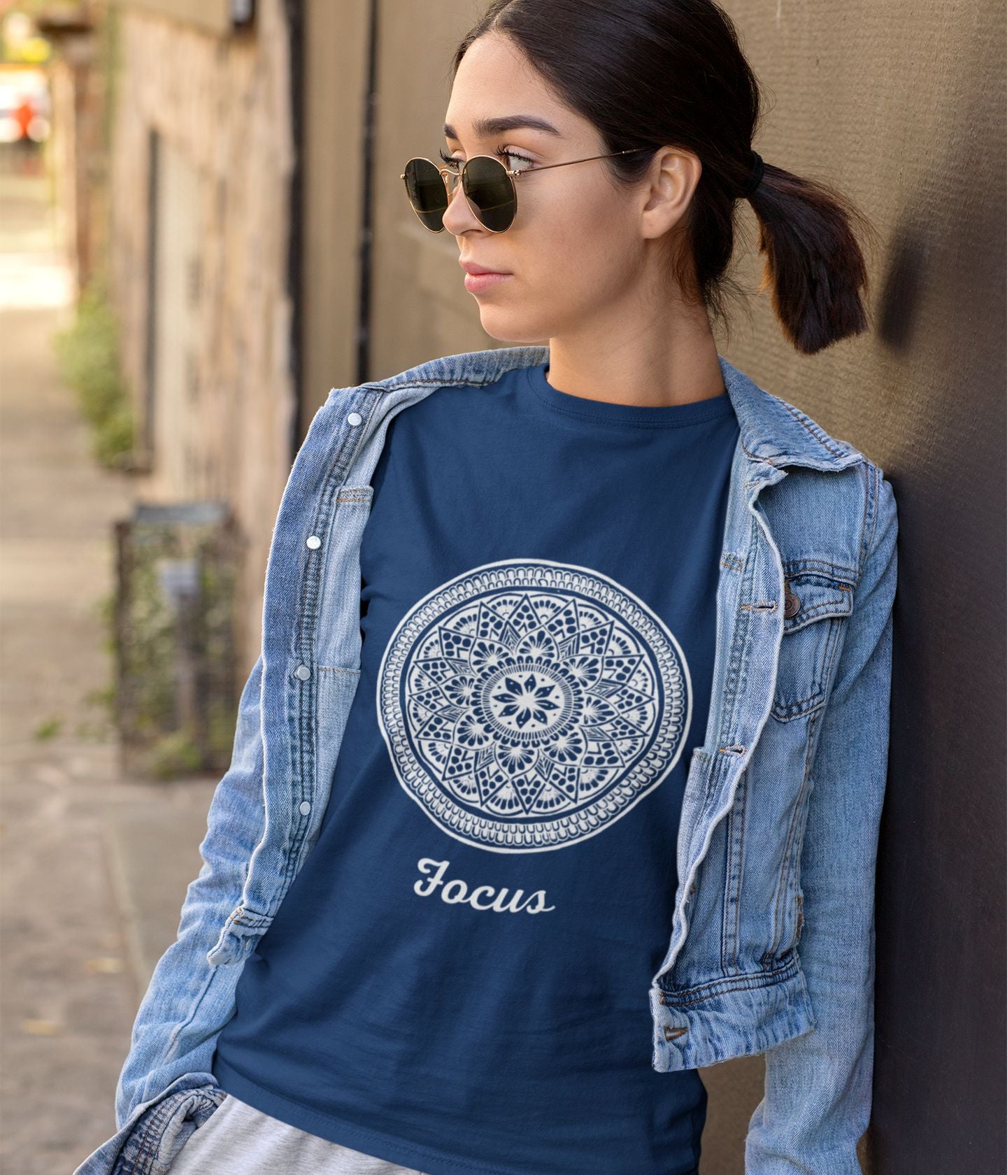 Focus - Unisex Classic T-Shirt - Dark - aiink