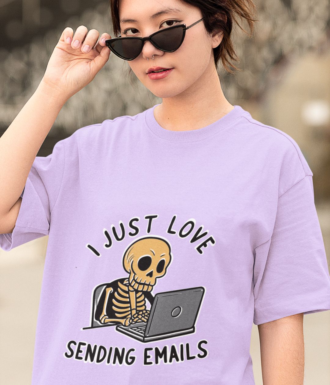 Love Sending Emails - Oversized T-Shirt - aiink